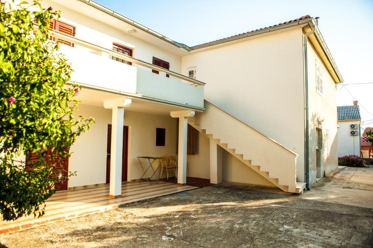 Apartments Alma Novalja Exterior foto